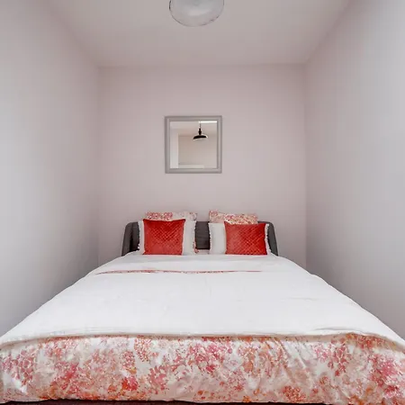 Holiday home Entre Vignes Et Roses Wifi-terrasse